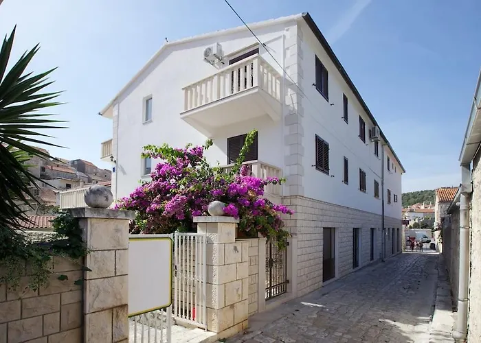 Apartment In Hvar Town Historic Center