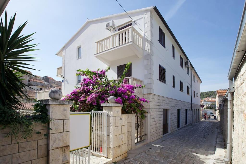 Apartment In Historic Center Hvar Town