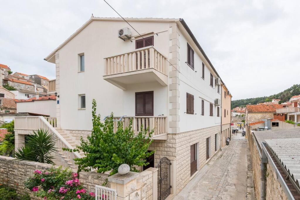 In Historic Center Apartment Hvar Town