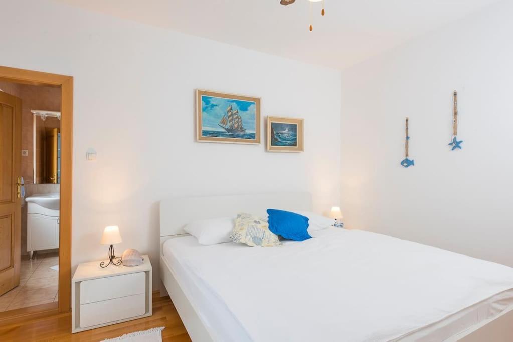 In Historic Center Apartment Hvar Town